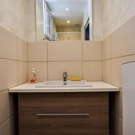 Spacious Holiday With Private Garden In *